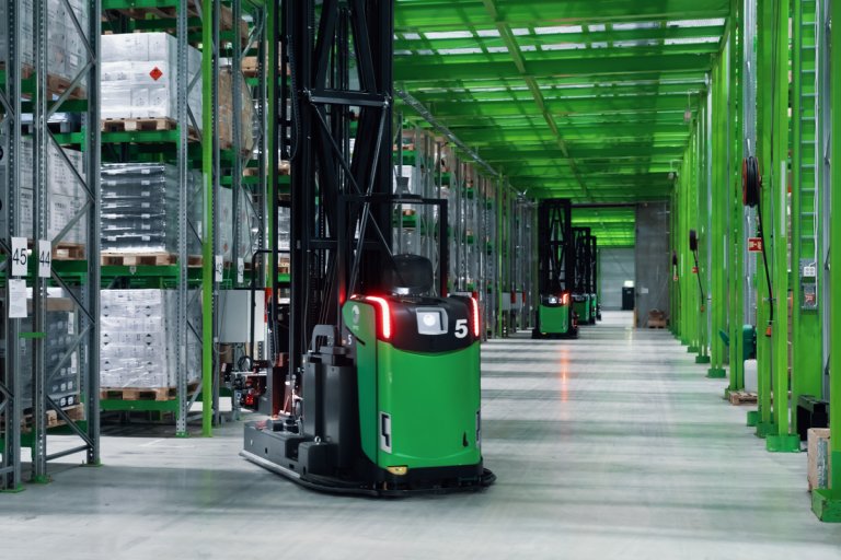 robot truck i bruk på lager